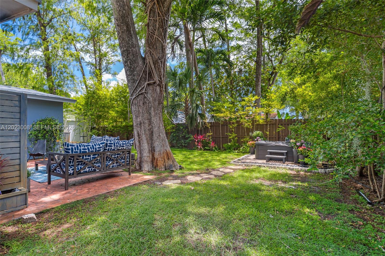 TAMARAC FOREST - Residential
