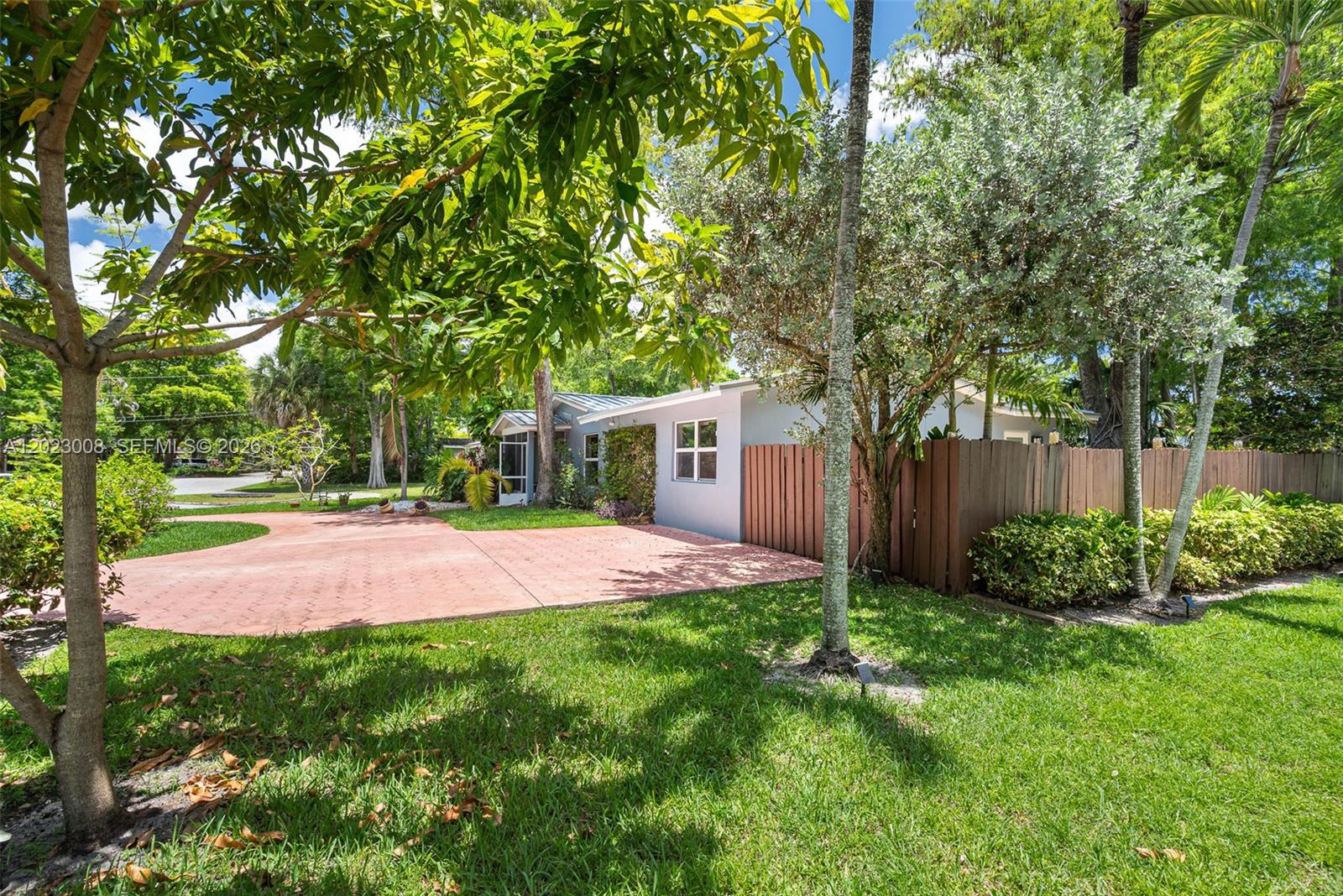TAMARAC FOREST - Residential