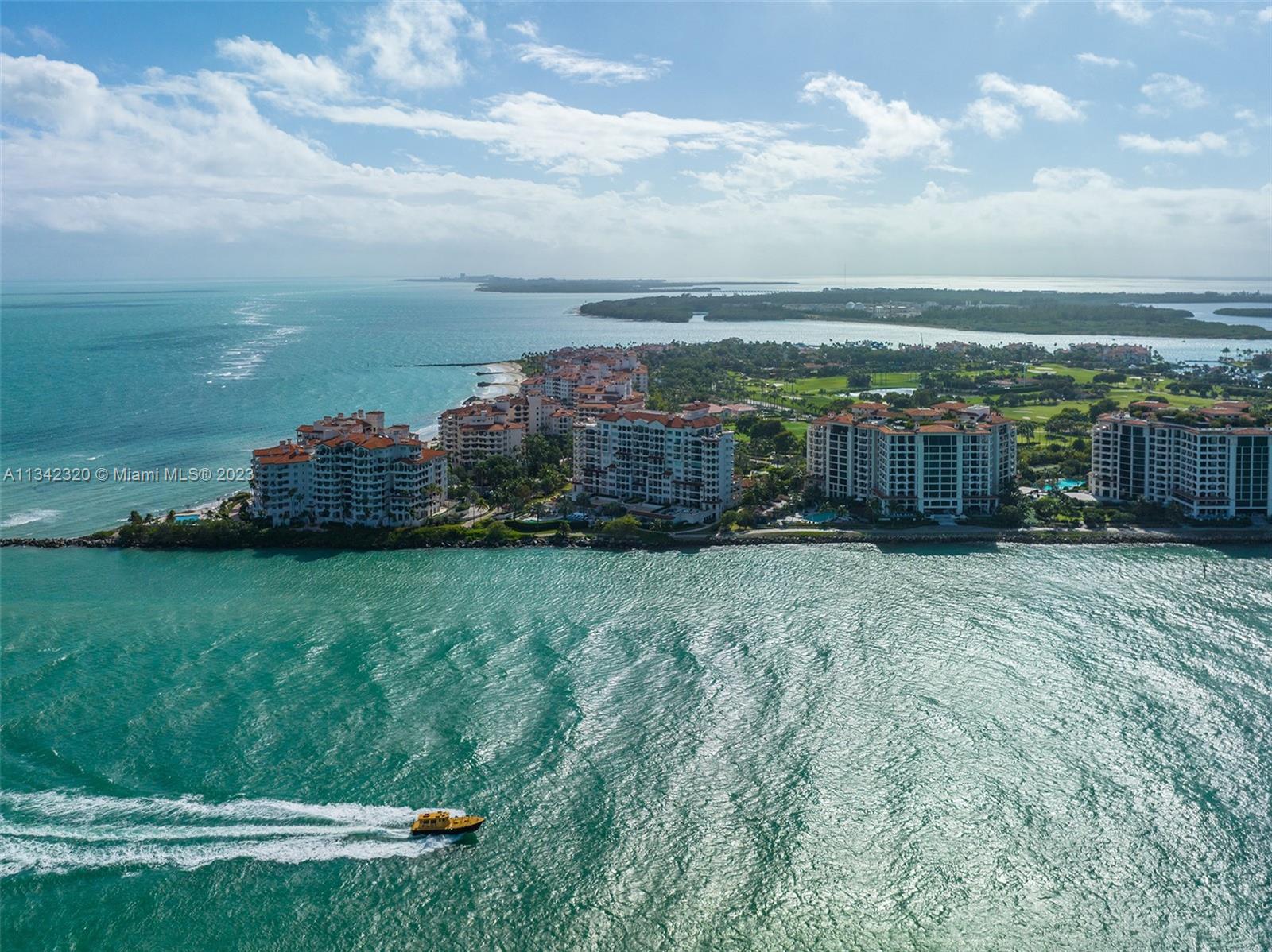 CONTINUUM ON SOUTH BEACH - Residential