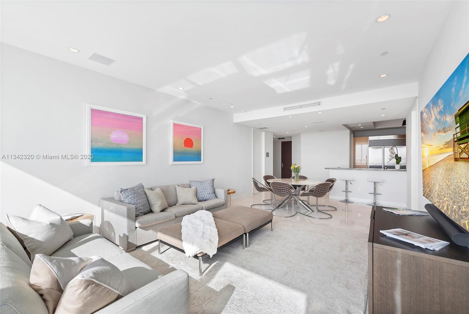 CONTINUUM ON SOUTH BEACH - Residential