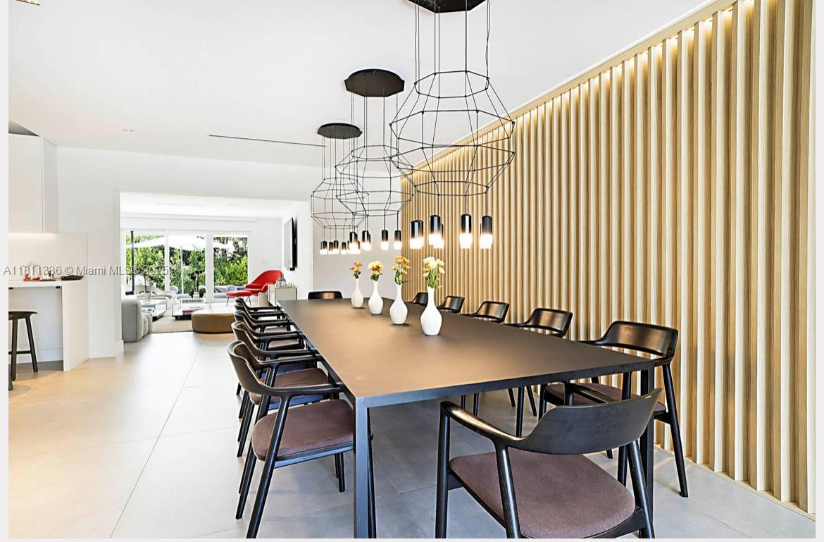 ALTOS DEL MAR NO 4 - Residential