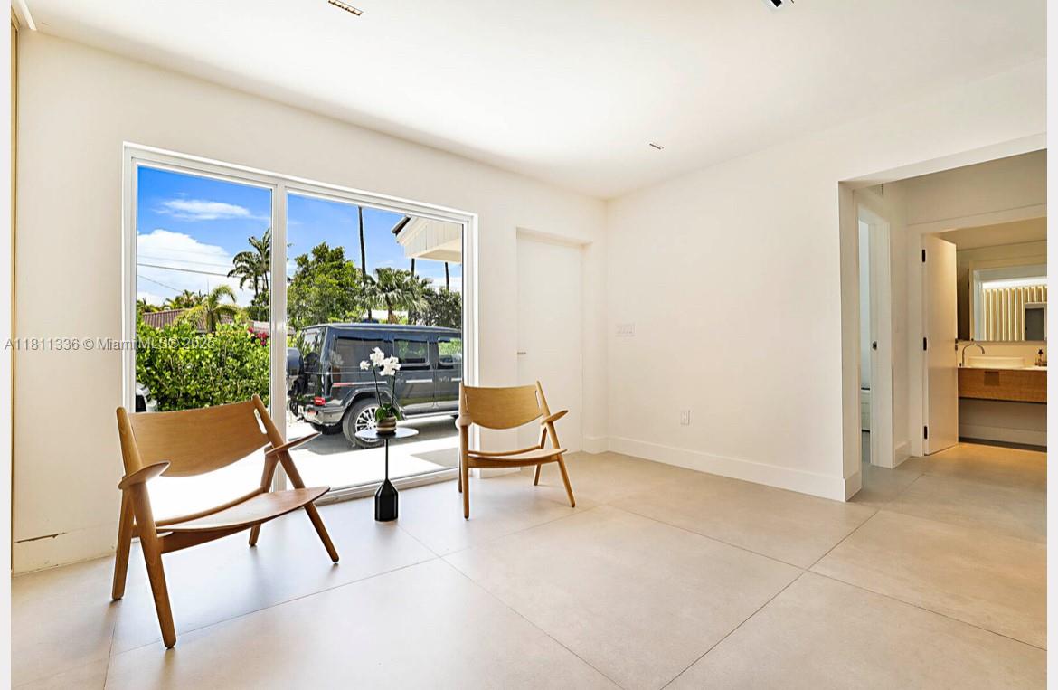 ALTOS DEL MAR NO 4 - Residential