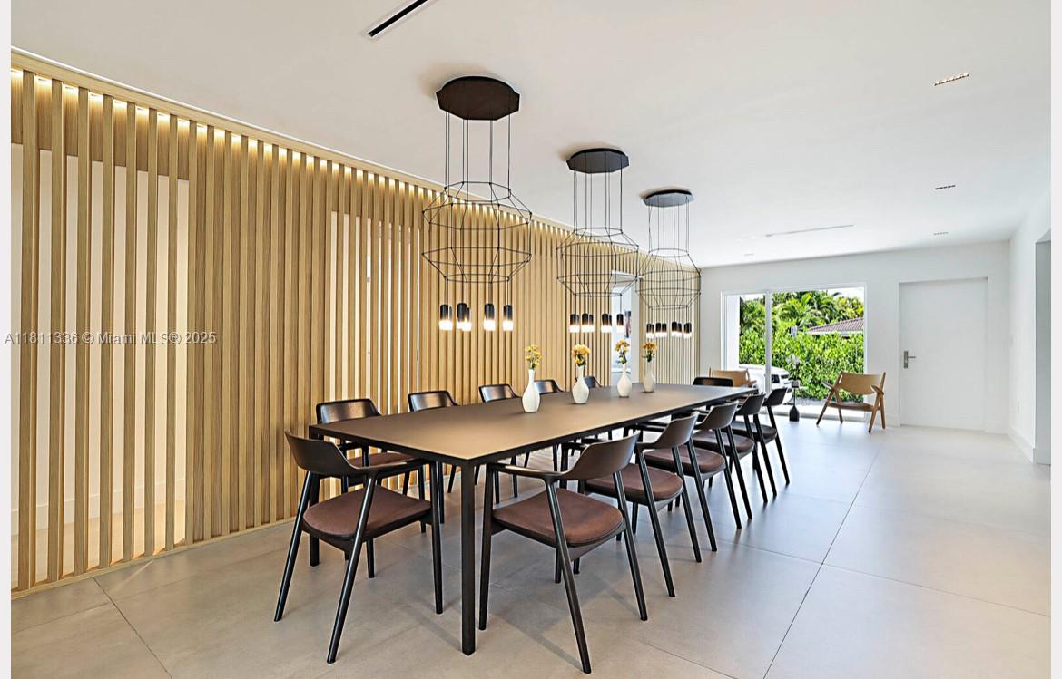 ALTOS DEL MAR NO 4 - Residential