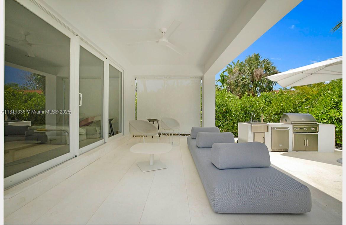 ALTOS DEL MAR NO 4 - Residential