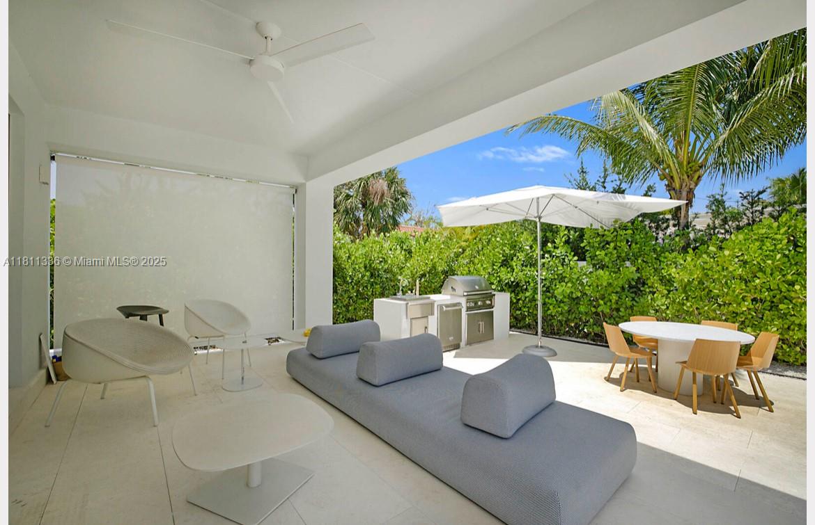 ALTOS DEL MAR NO 4 - Residential
