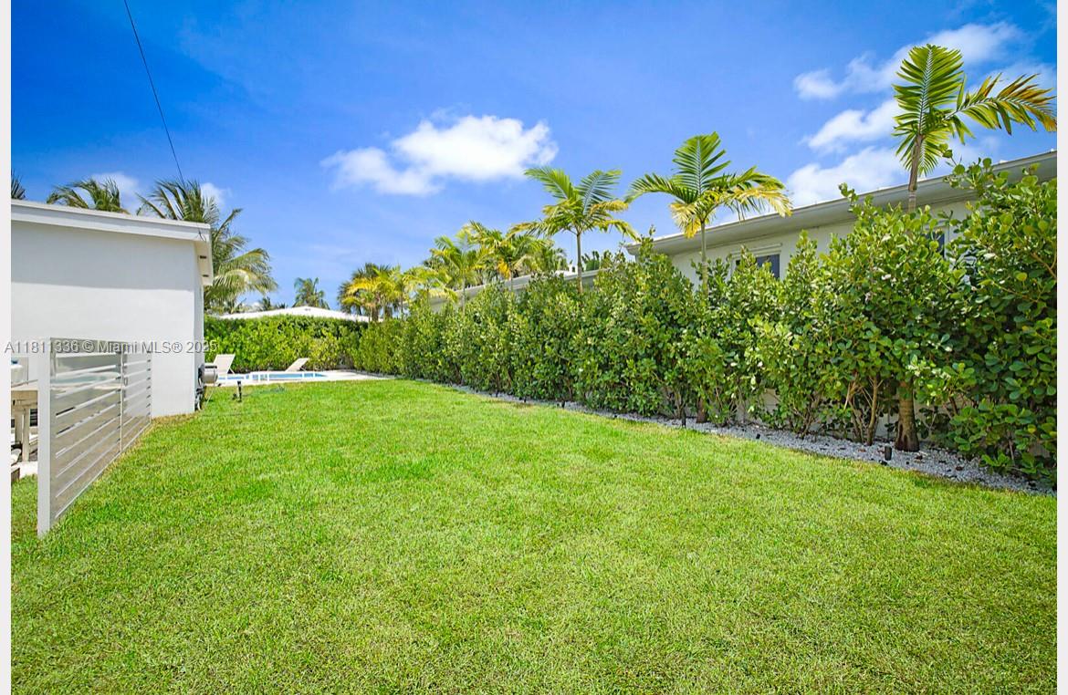 ALTOS DEL MAR NO 4 - Residential