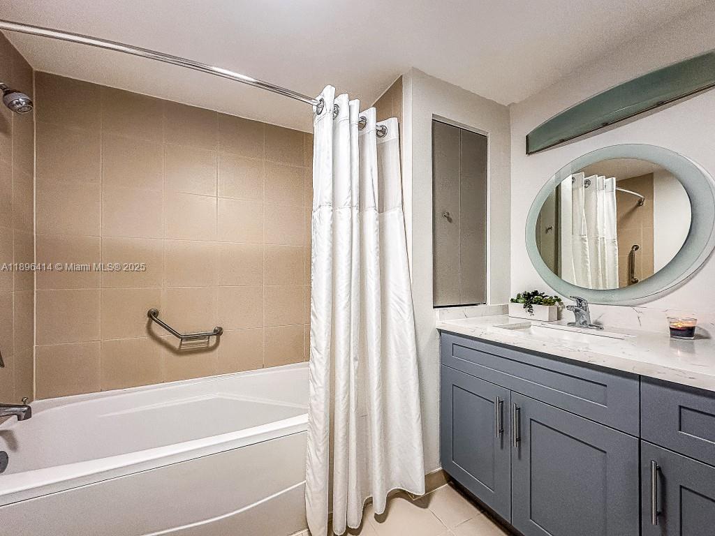 MUTINY PARK CONDO - Residential