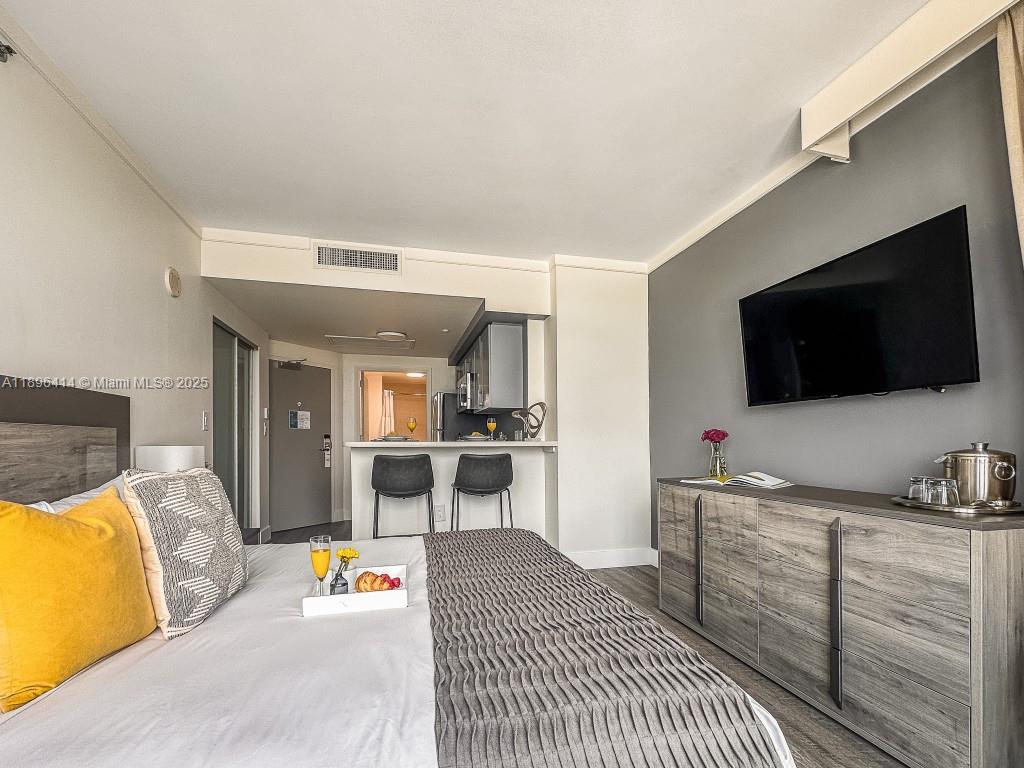 MUTINY PARK CONDO - Residential