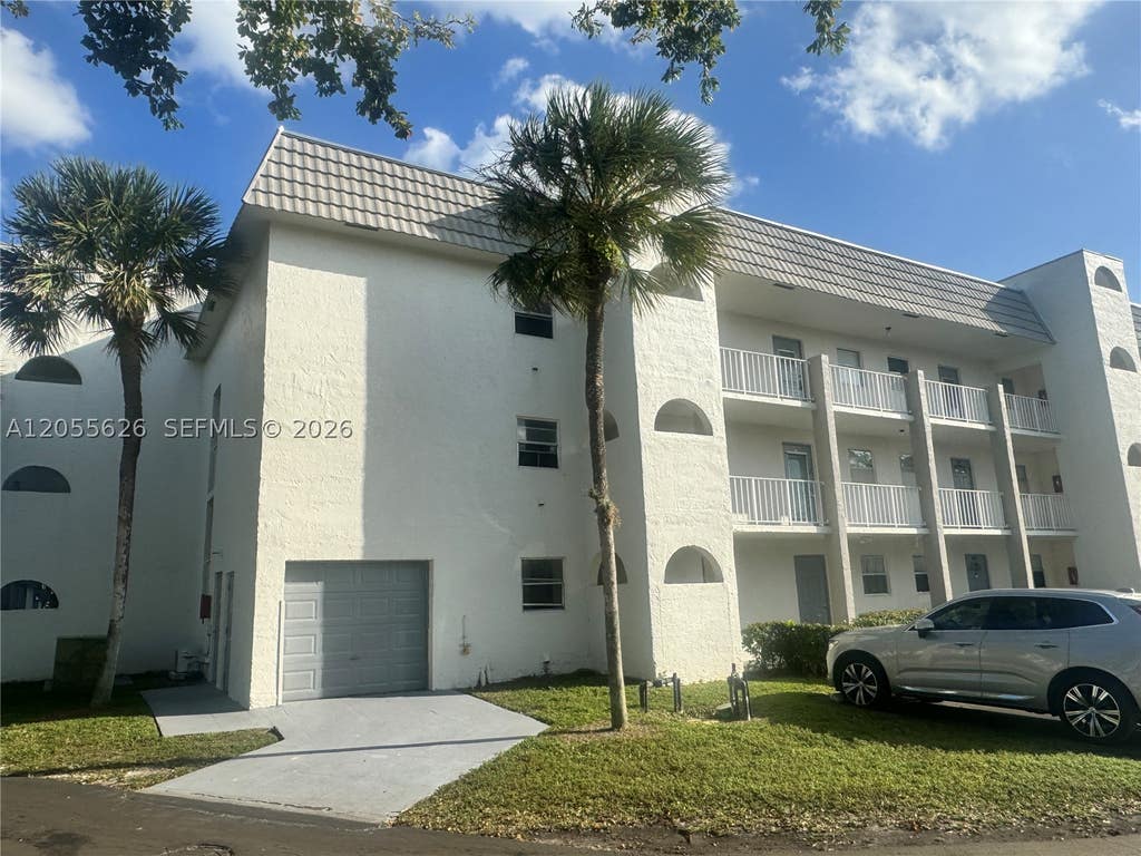 Photo of 8135 Sunrise Lakes Blvd #309, Sunrise, FL 33322 (MLS # A12055626)