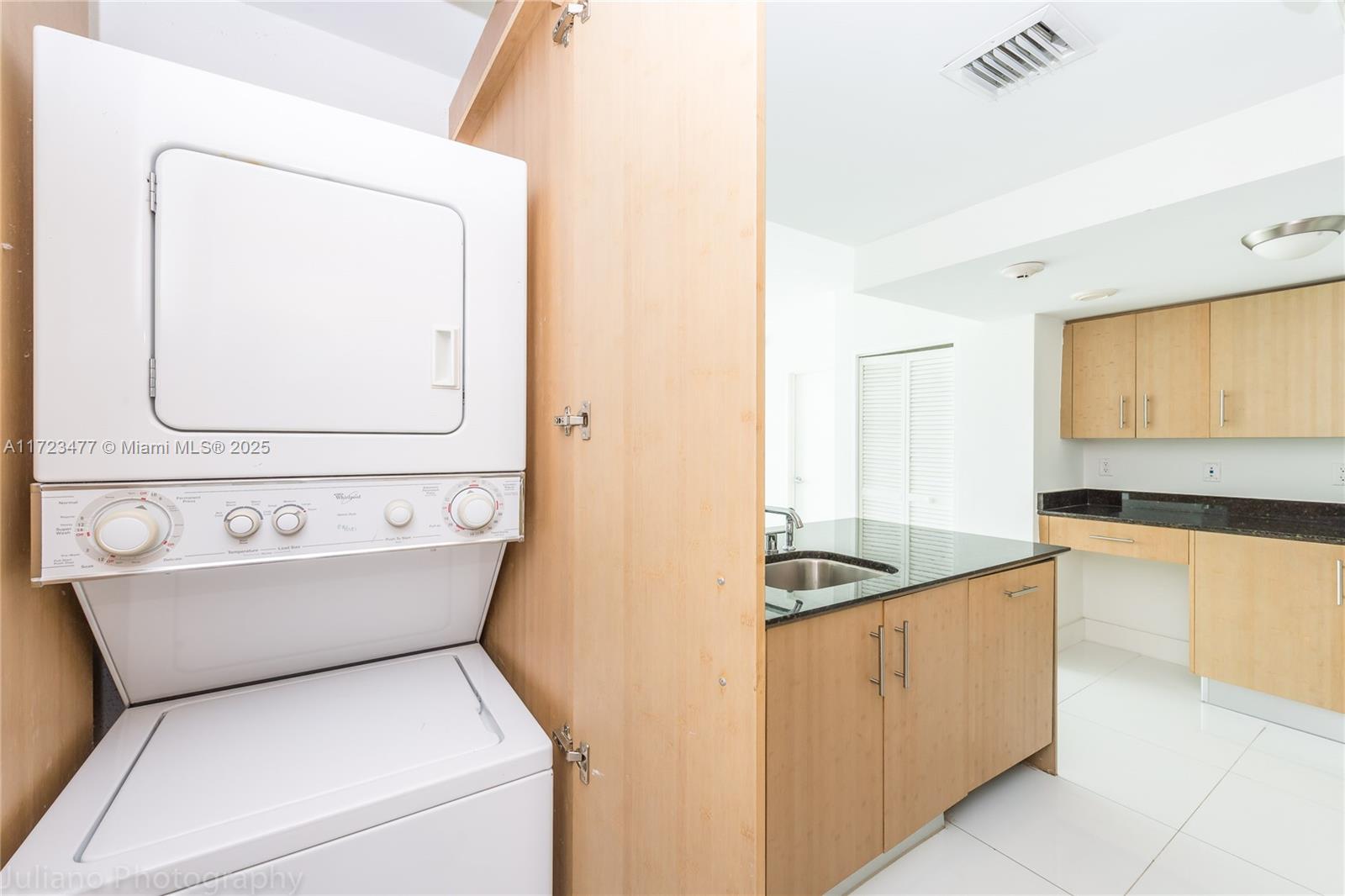 HARBOUR HOUSE - Residential Lease