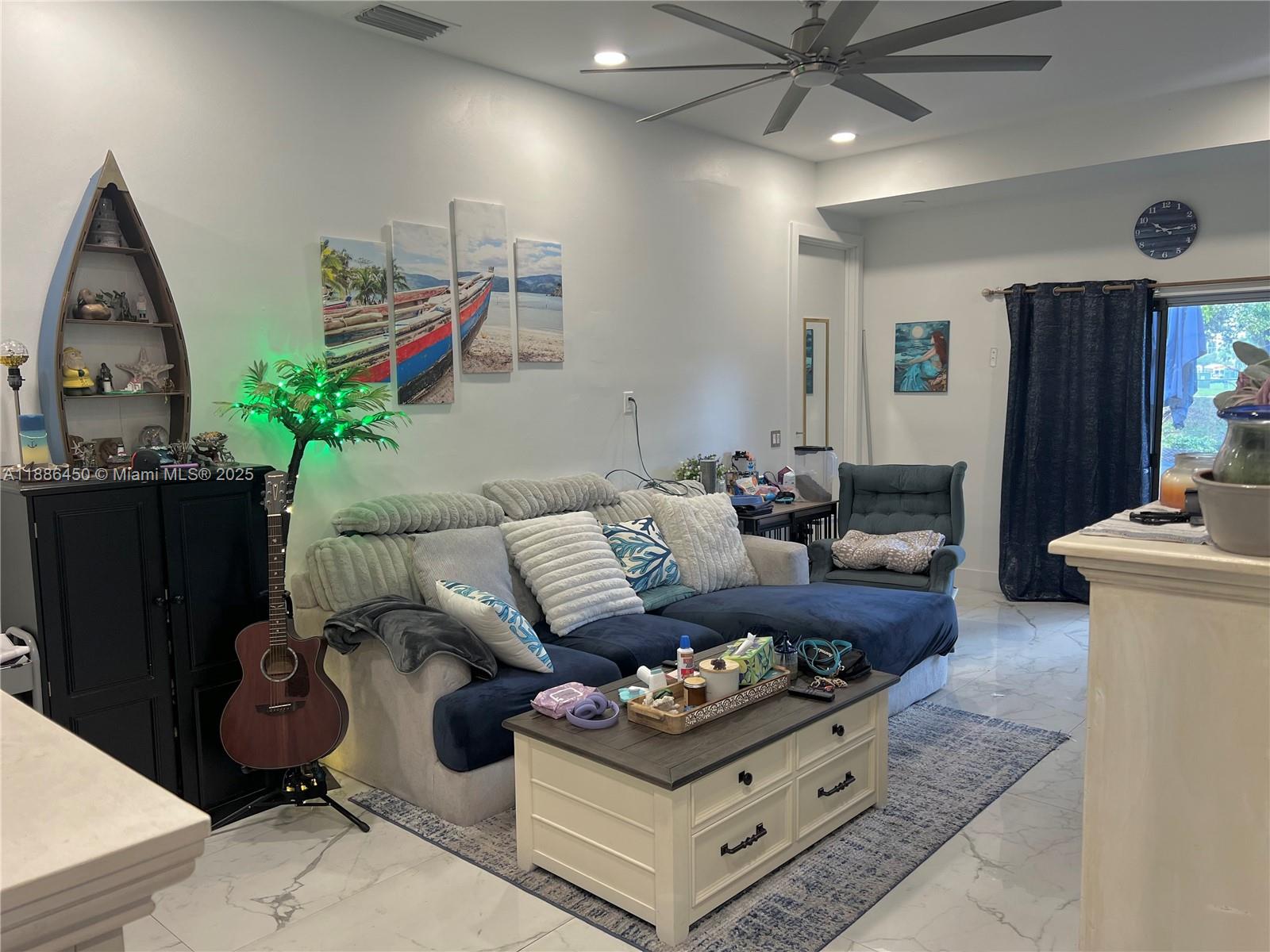 CINNAMON PLACE II - Residential