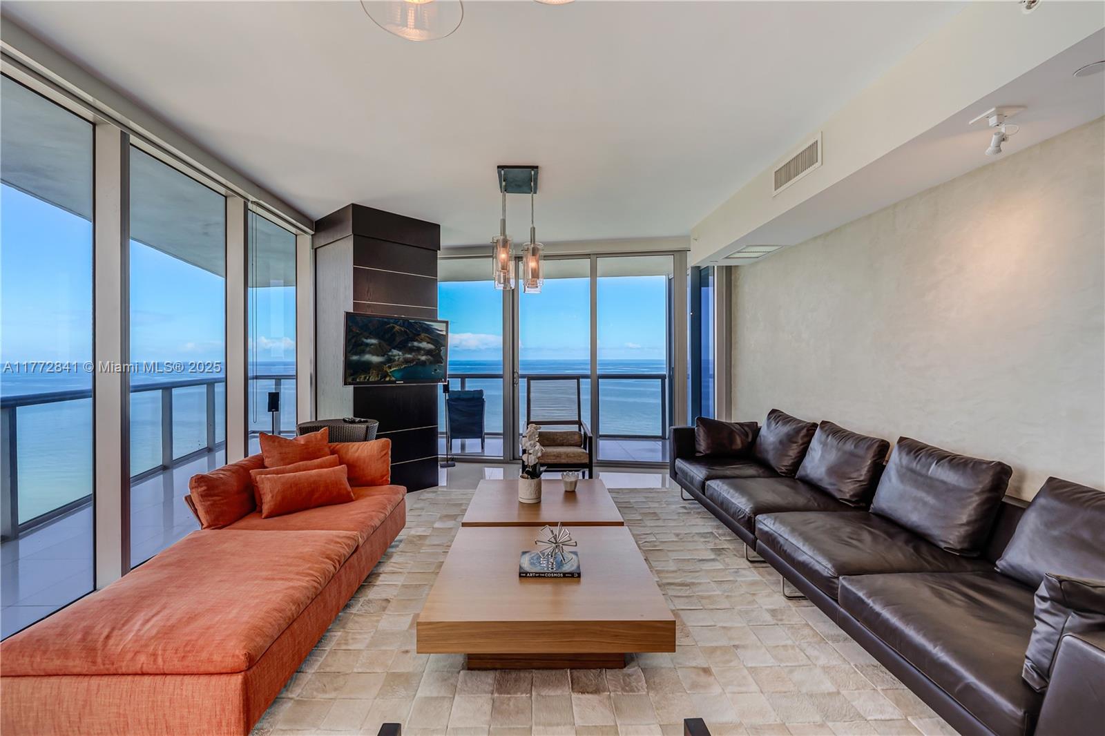 JADE BEACH SUNNY ISLES - Residential