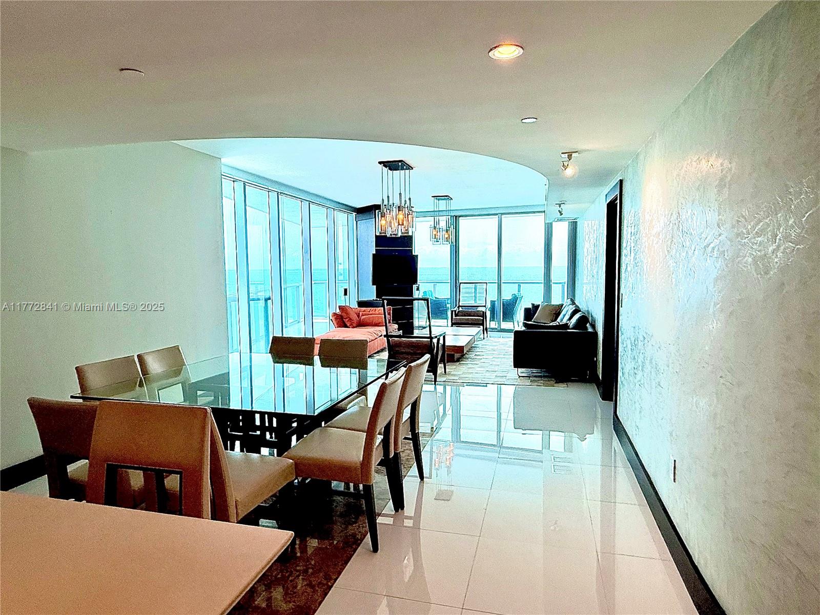 17001 Collins Ave 2508