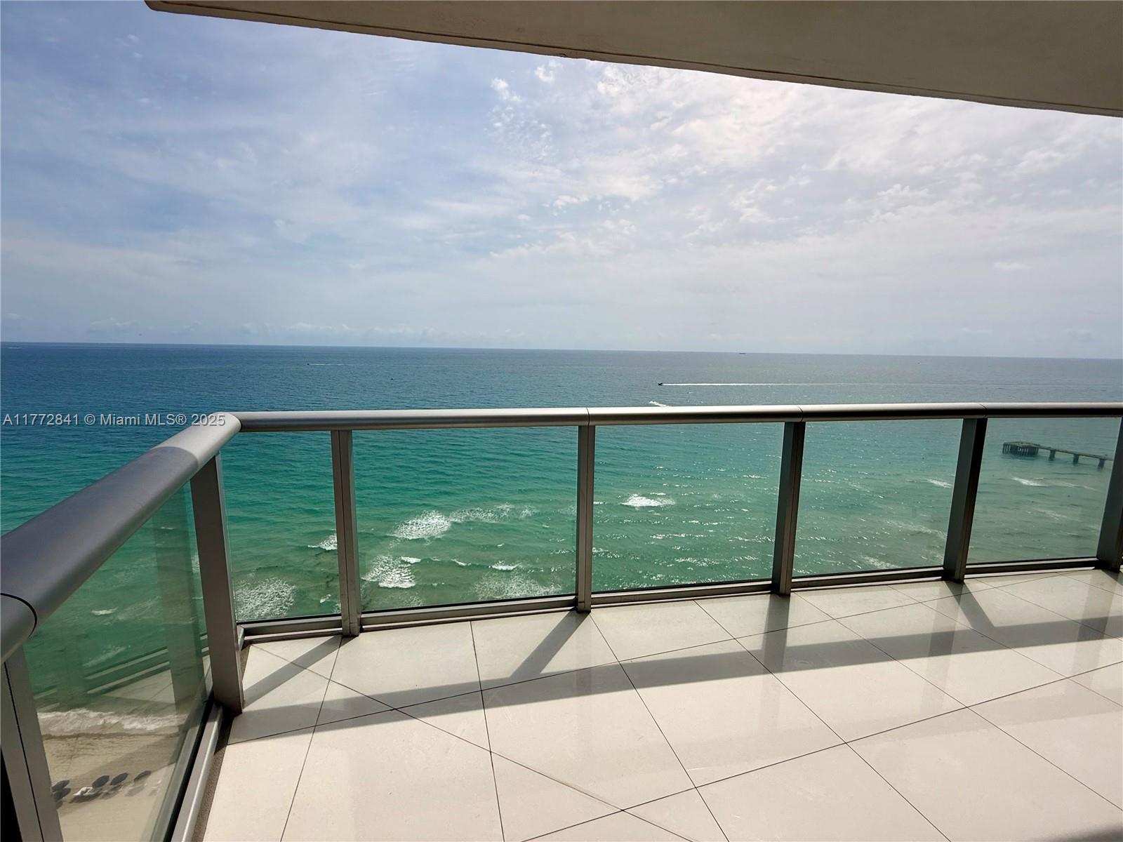JADE BEACH SUNNY ISLES - Residential