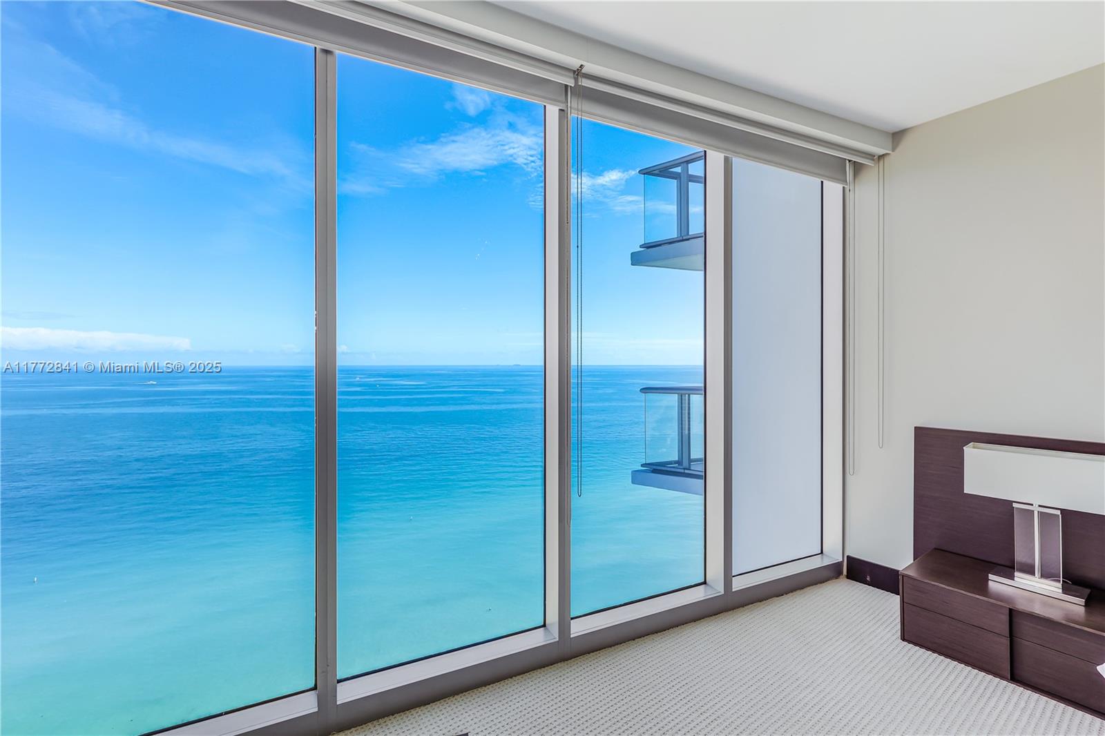 JADE BEACH SUNNY ISLES - Residential