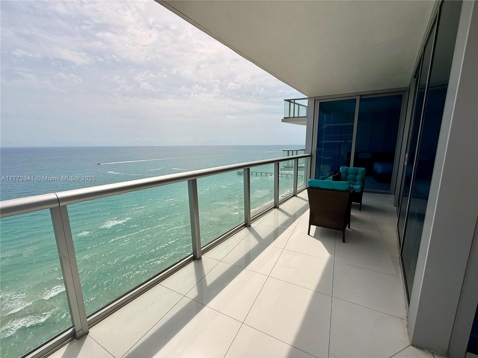 17001 Collins Ave 2508