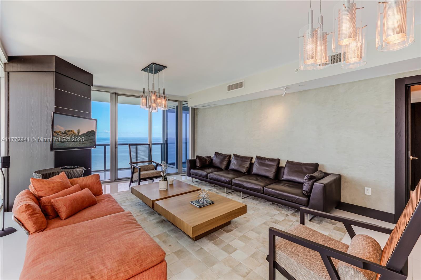 JADE BEACH SUNNY ISLES - Residential
