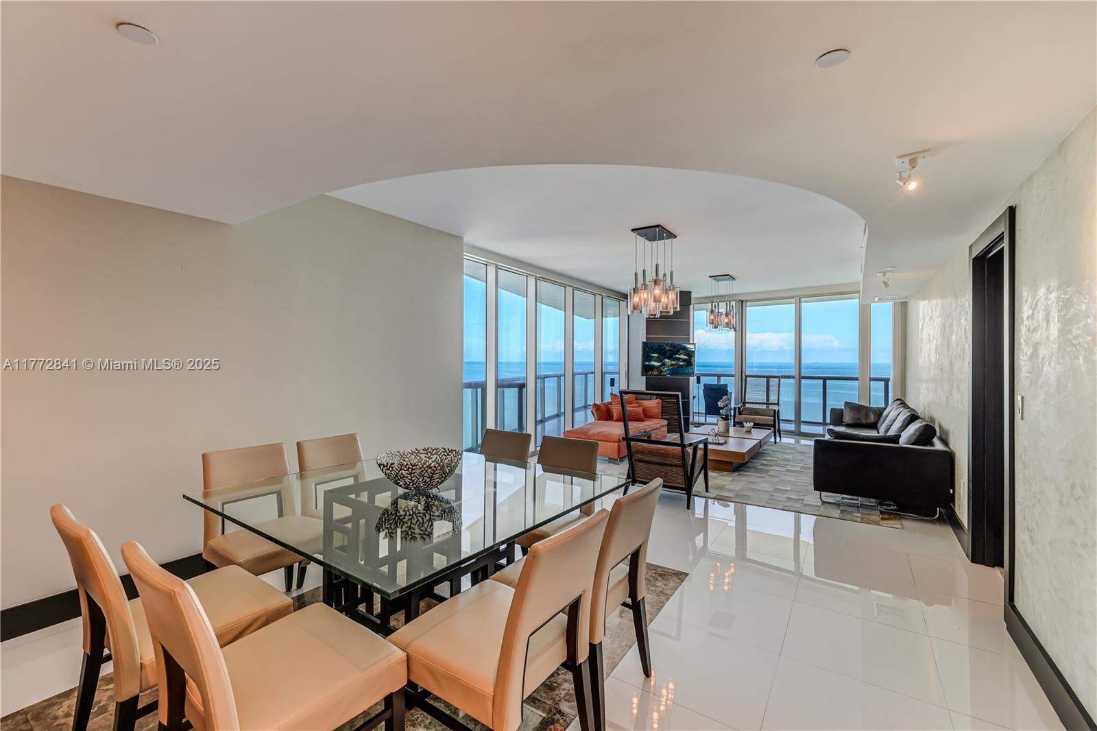 JADE BEACH SUNNY ISLES - Residential