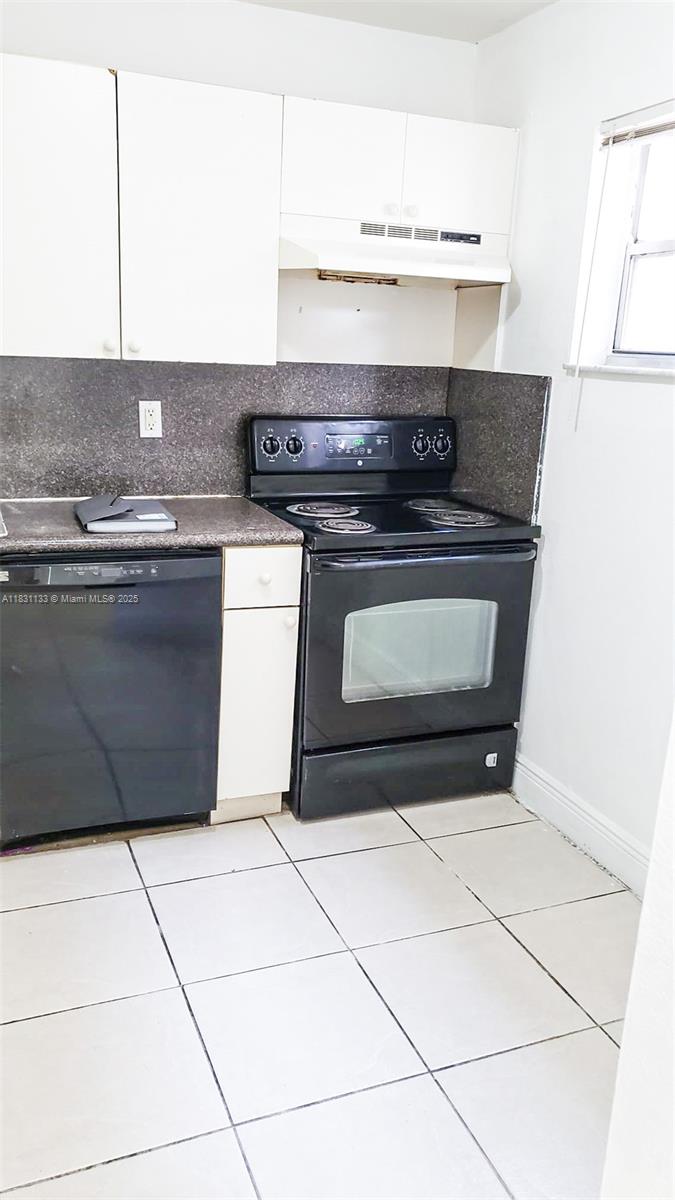 4255 N University Dr 205