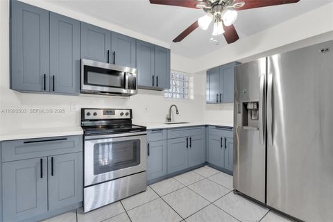 1800 SW 25th St 2305 Miami FL 33133