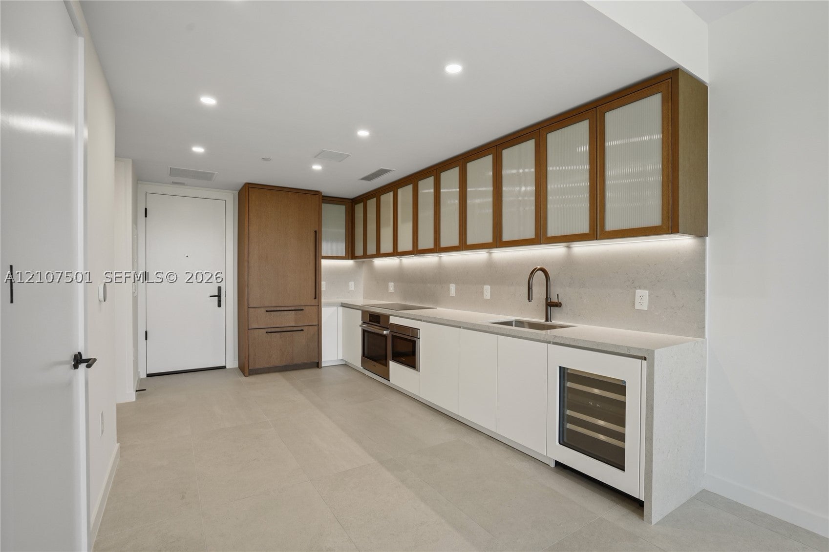 2200 Brickell Ave 317
