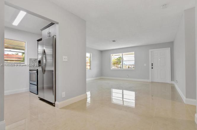 LAUDERDALE NORTH PARK SEC - Residential Lease