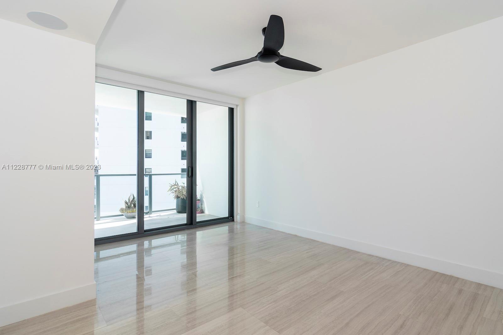 Photo 15 of 34 of 1451 Brickell Ave 1601 condo