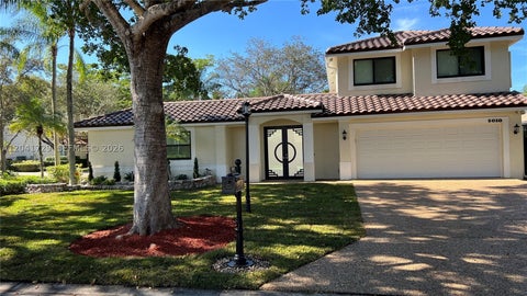 Photo of 5010 Perignon Way, Coral Springs, FL 33067 (MLS # A12041729)