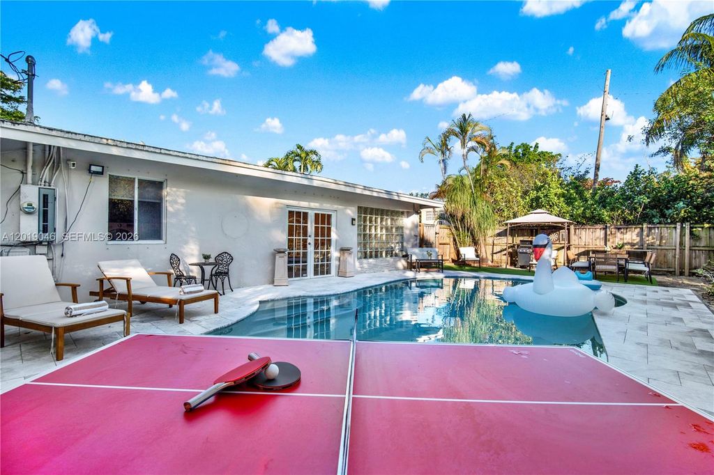 Photo of 1600 SW 10th St #0, Fort Lauderdale, FL 33312 (MLS # A12019046)