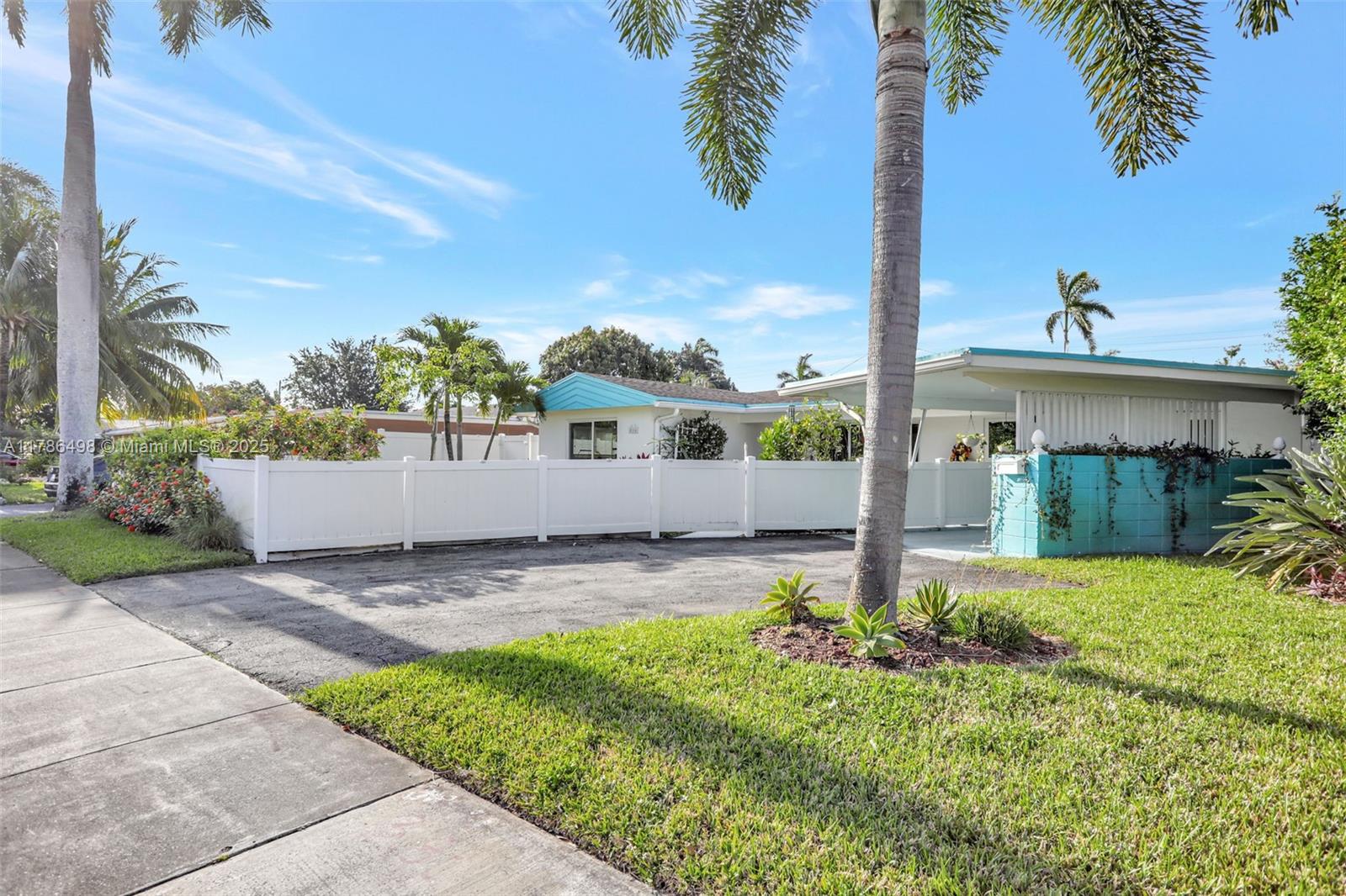 816 NW 29th St