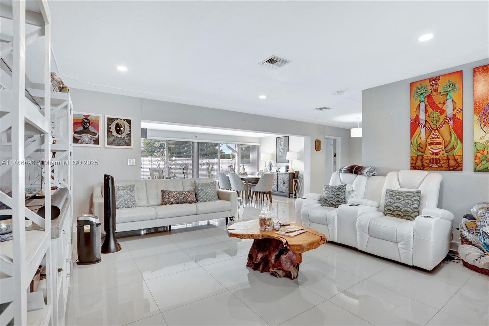816 NW 29th St