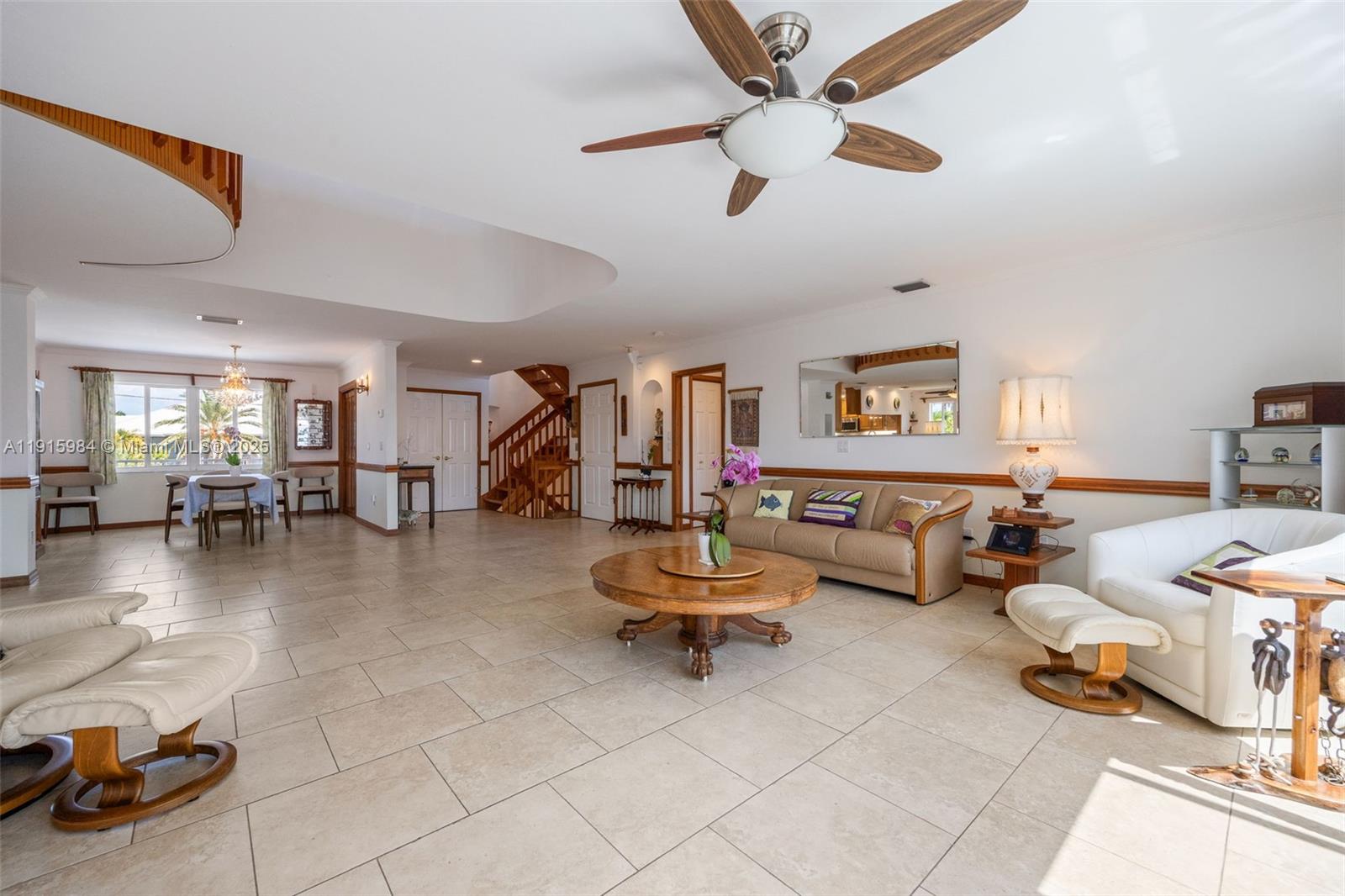 PALM ISLES - Residential