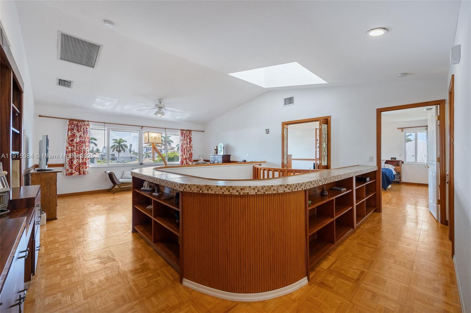 PALM ISLES - Residential