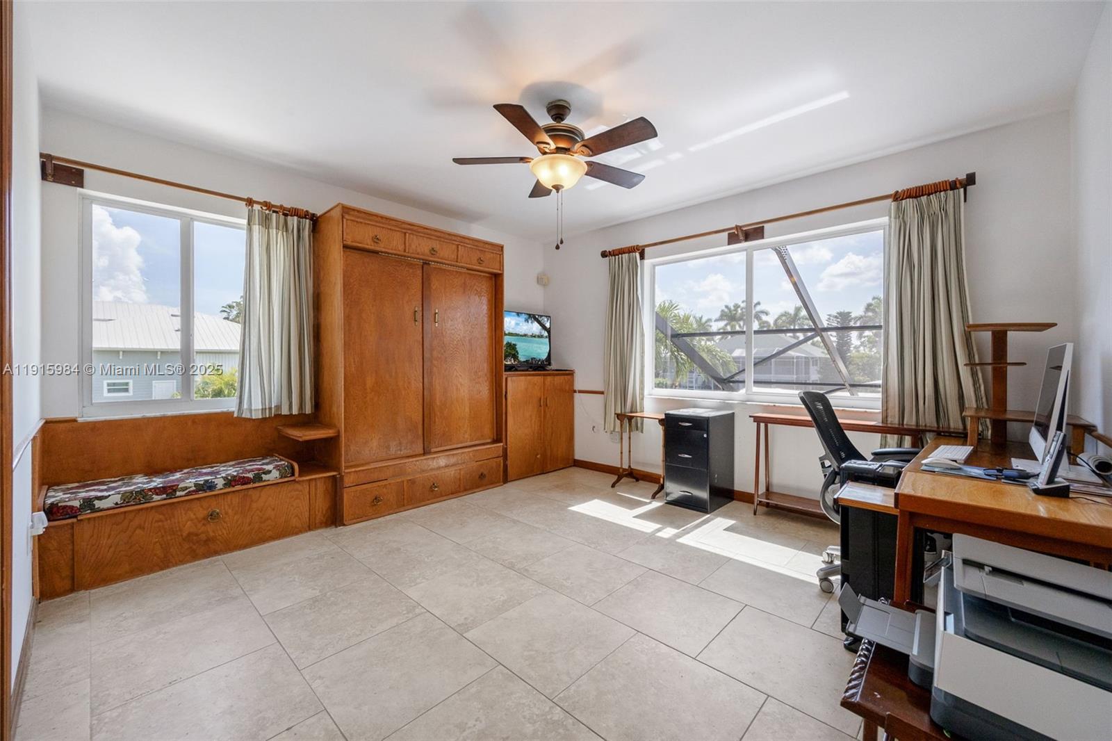 PALM ISLES - Residential