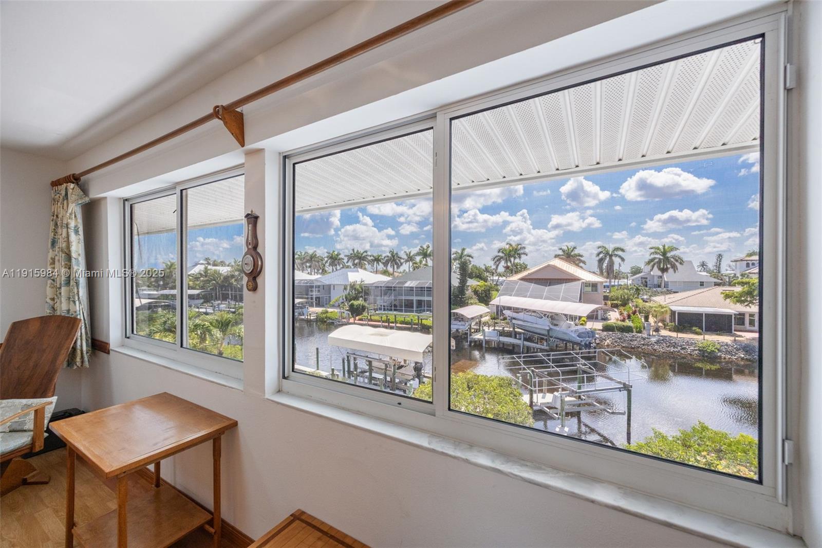 PALM ISLES - Residential