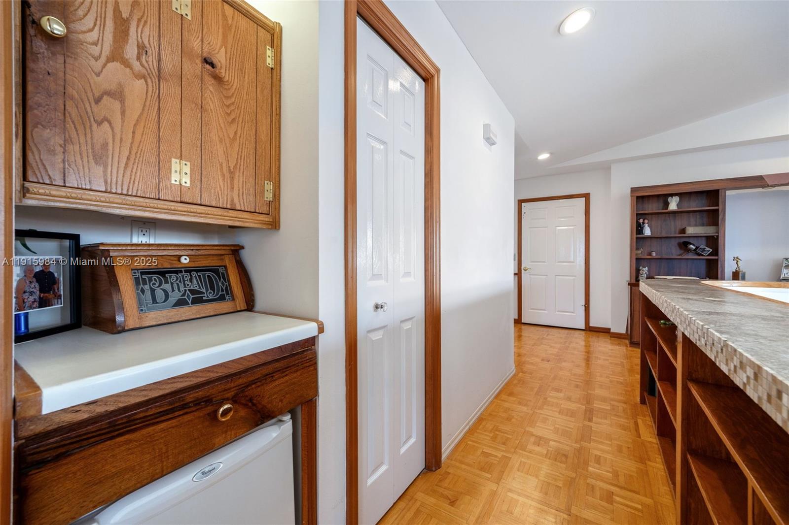 PALM ISLES - Residential