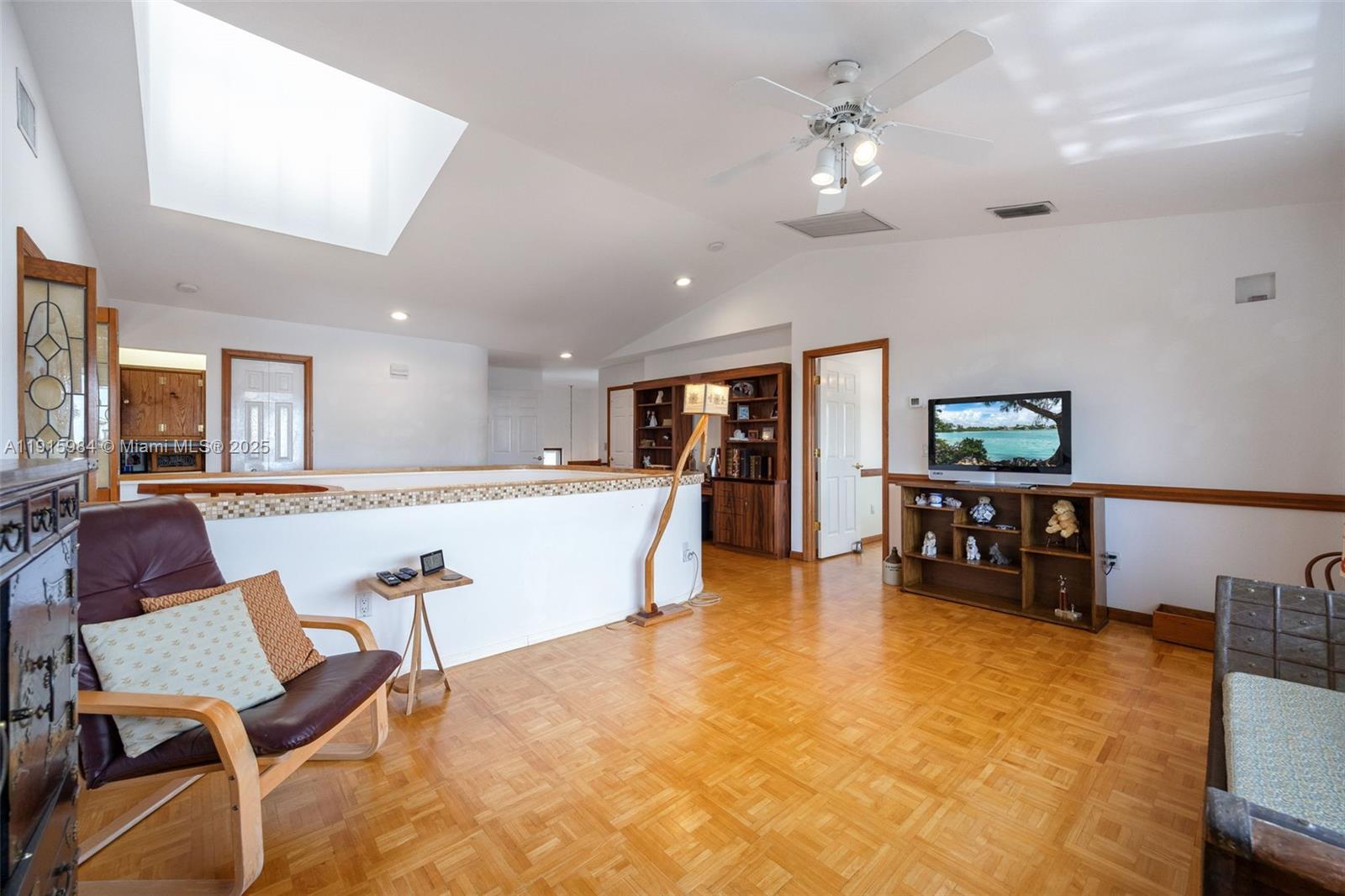 PALM ISLES - Residential