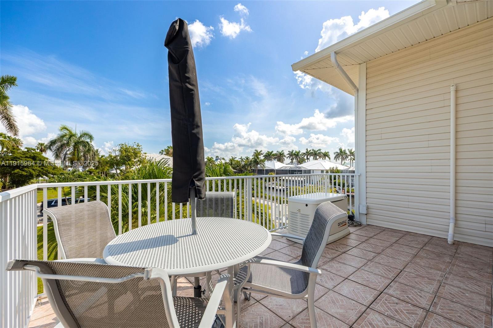 PALM ISLES - Residential