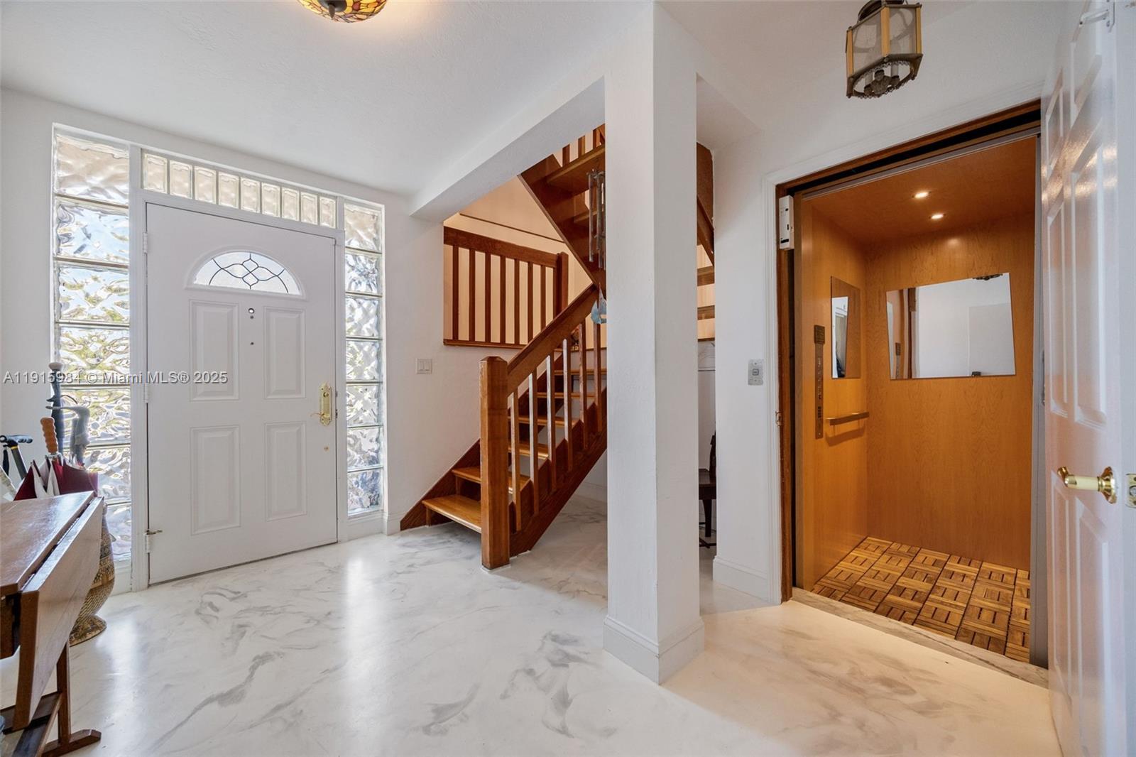 PALM ISLES - Residential