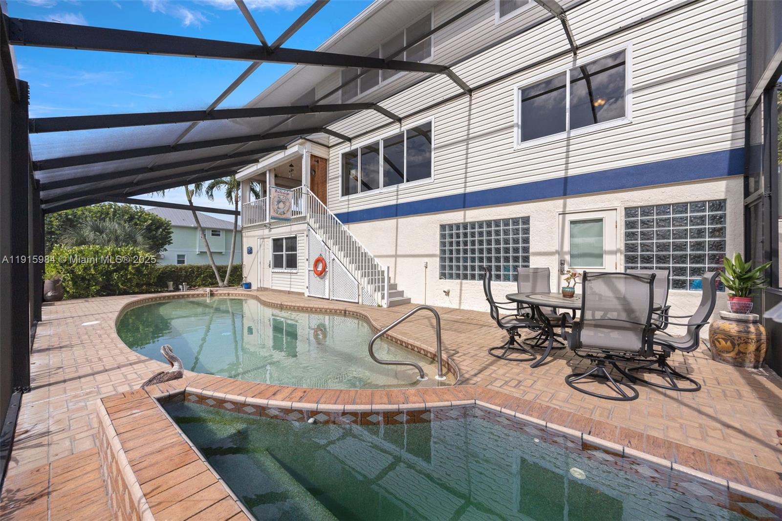 PALM ISLES - Residential