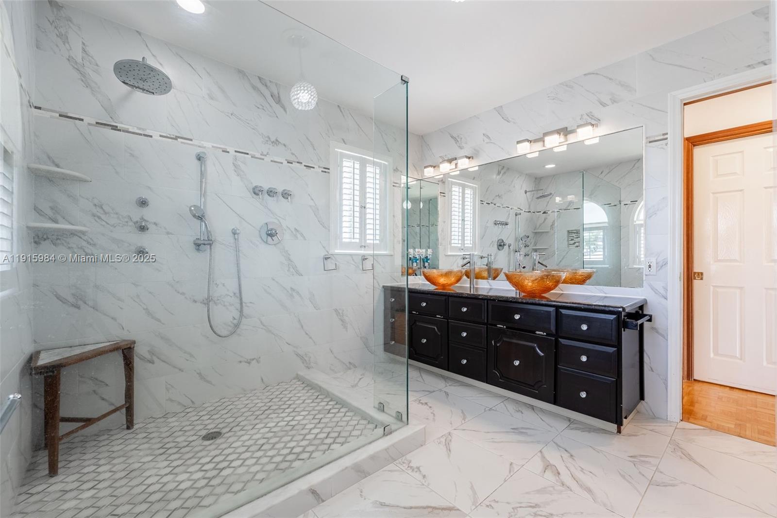 PALM ISLES - Residential