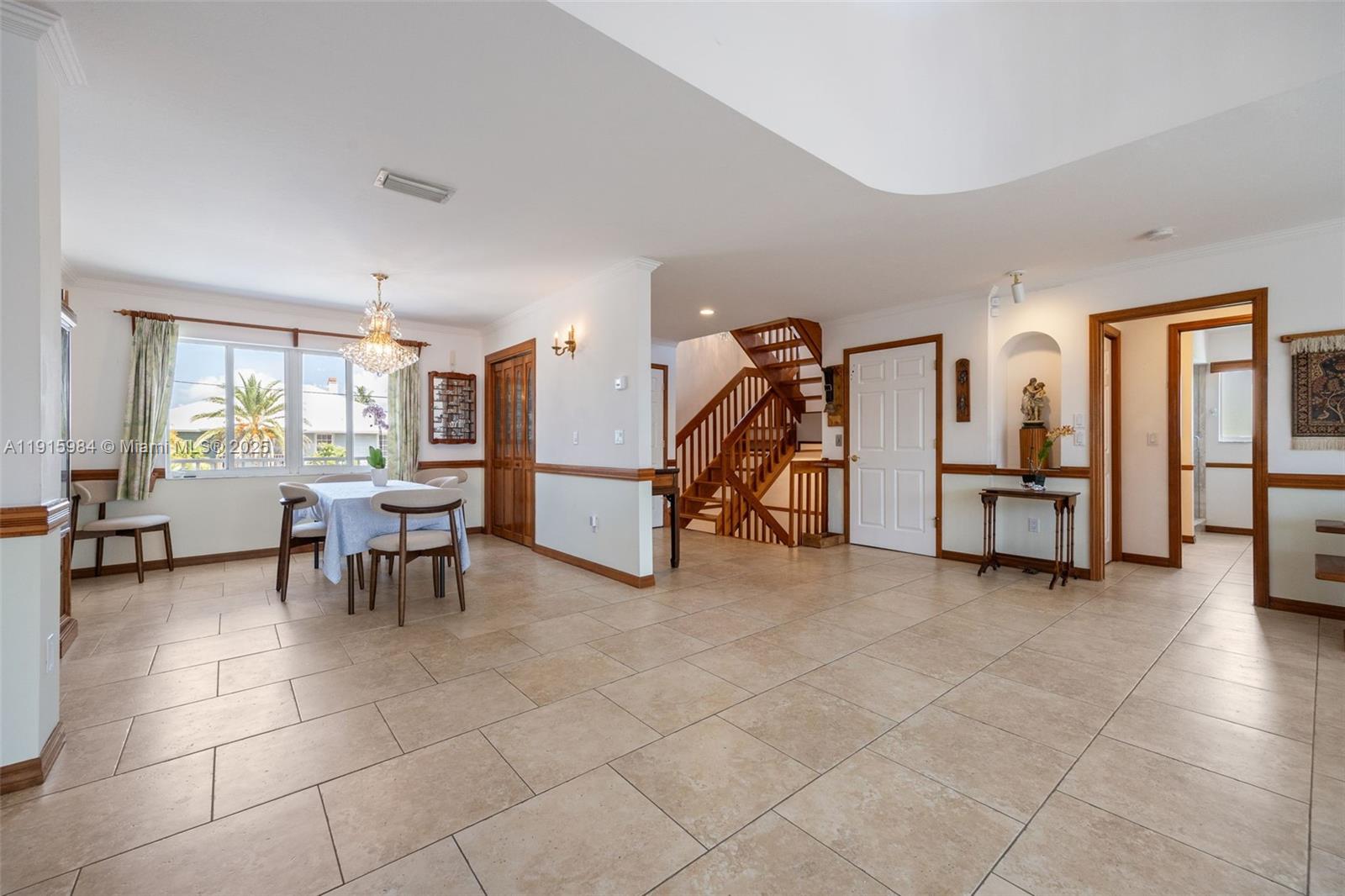 PALM ISLES - Residential