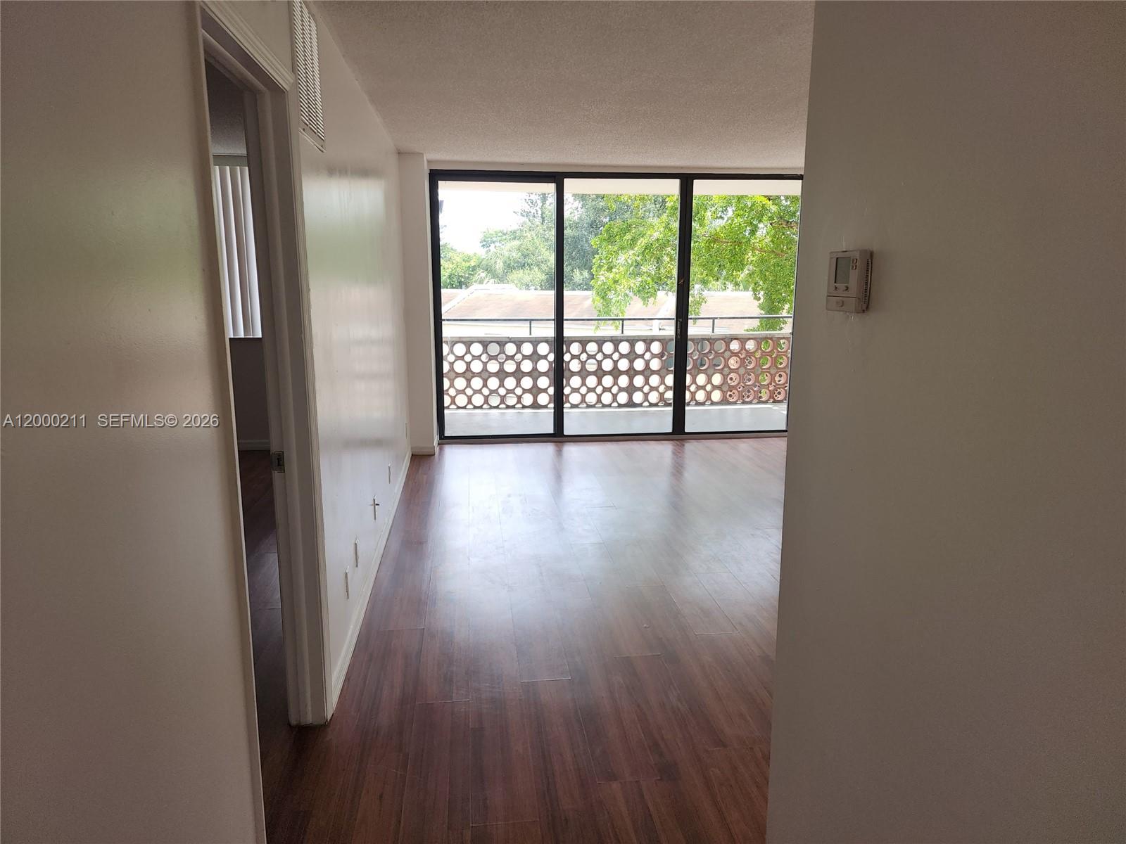 INVERRARY GARDENS CONDO I - Residential Lease