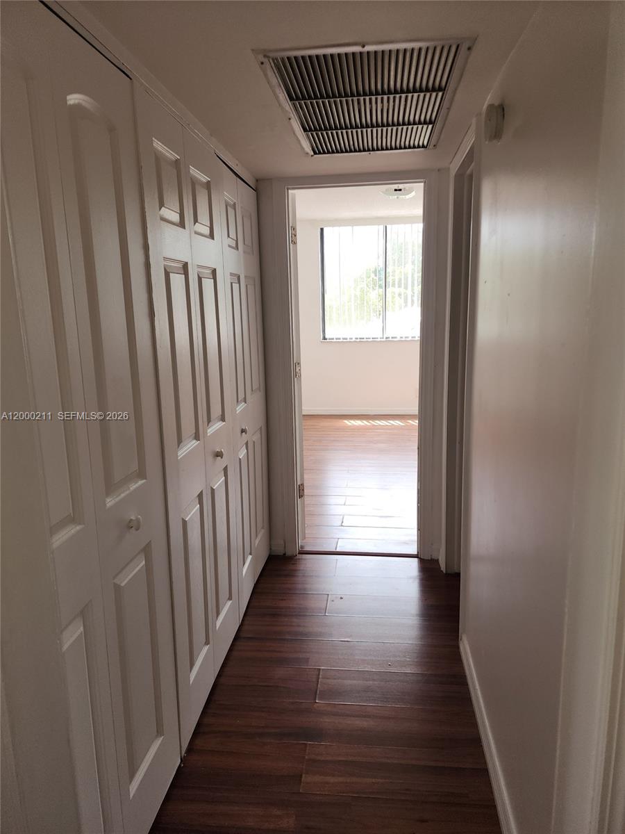 INVERRARY GARDENS CONDO I - Residential Lease