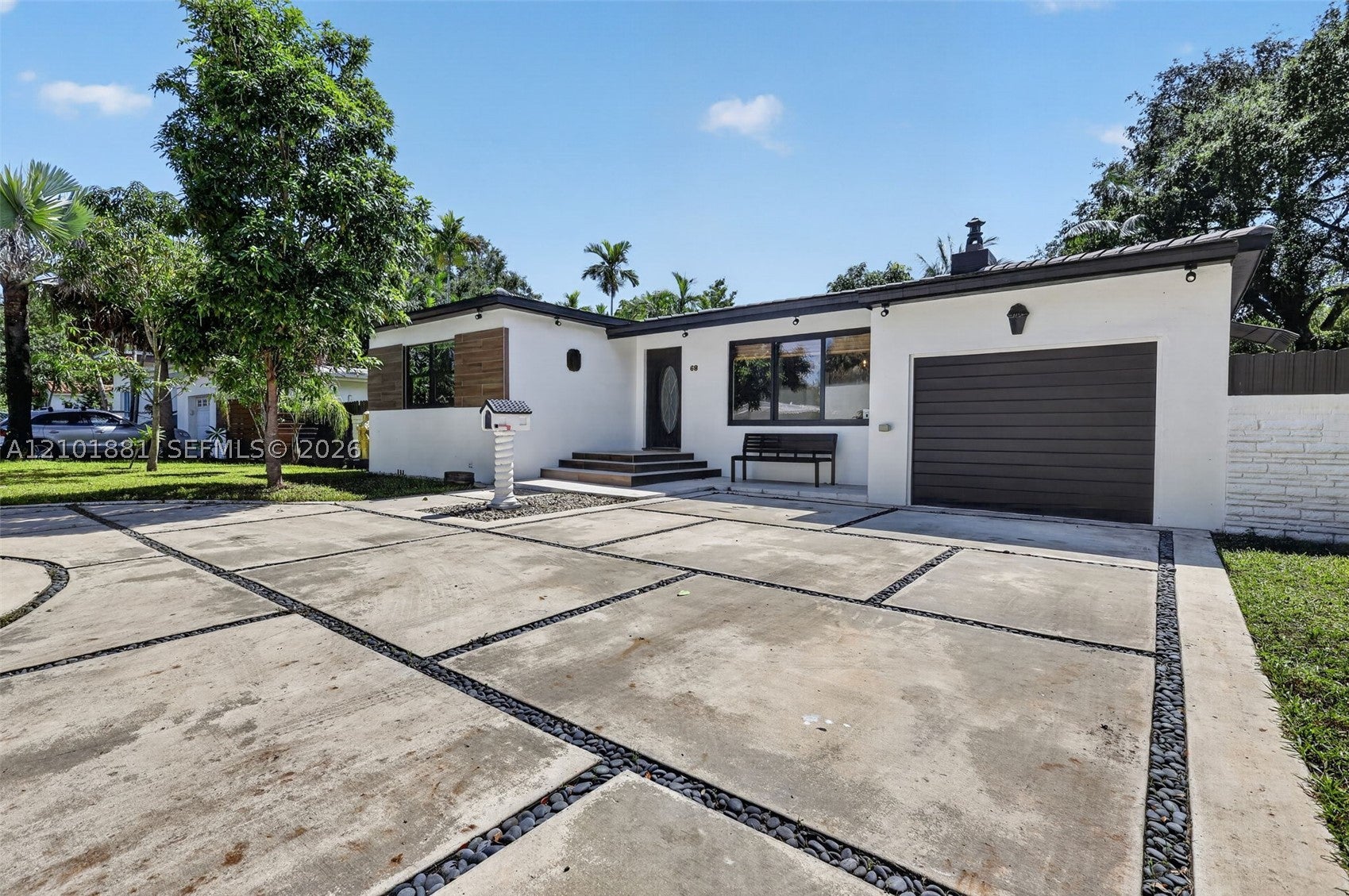 68 NW 95th St