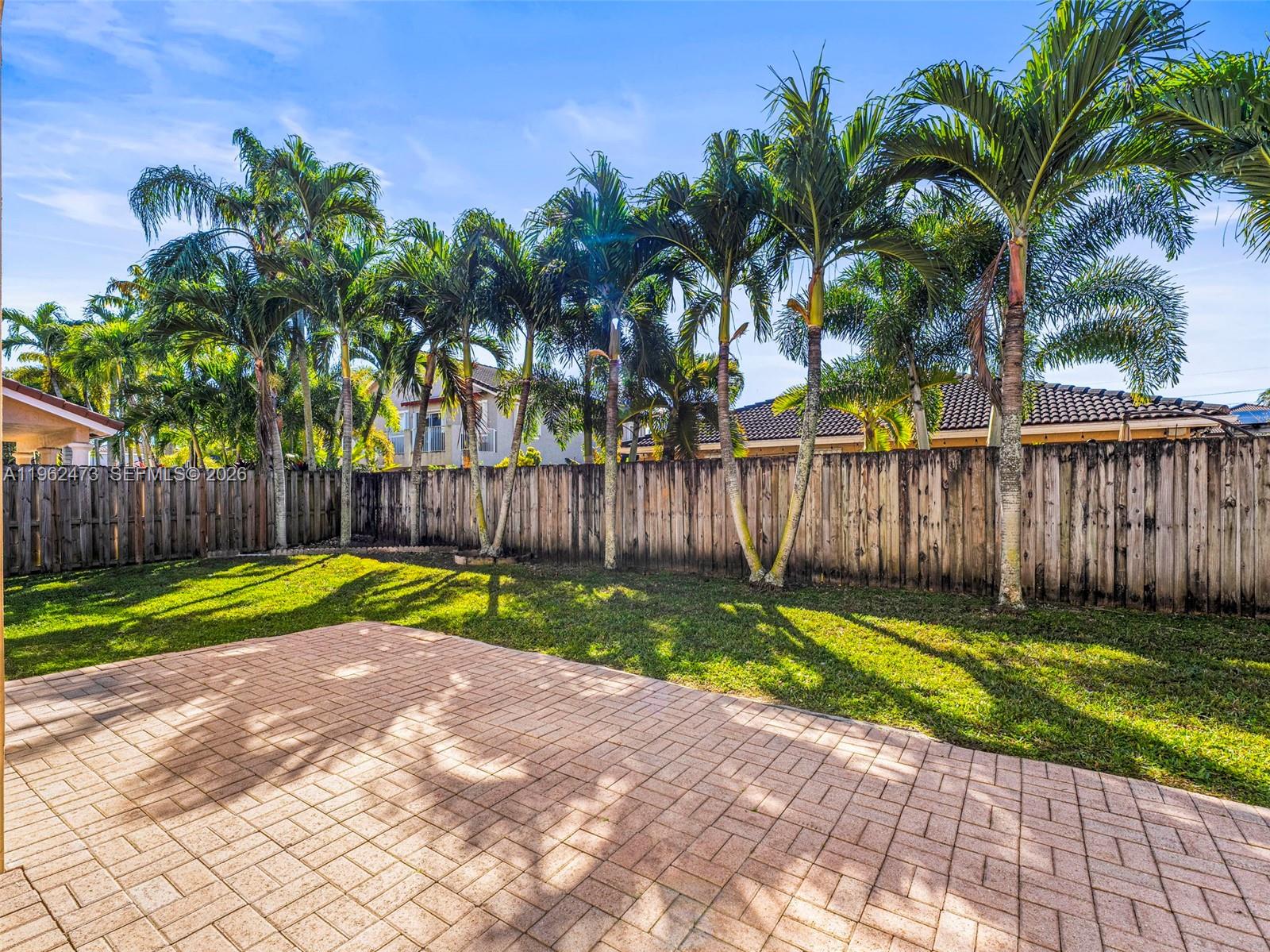 OAK CREEK SOUTH - Residential