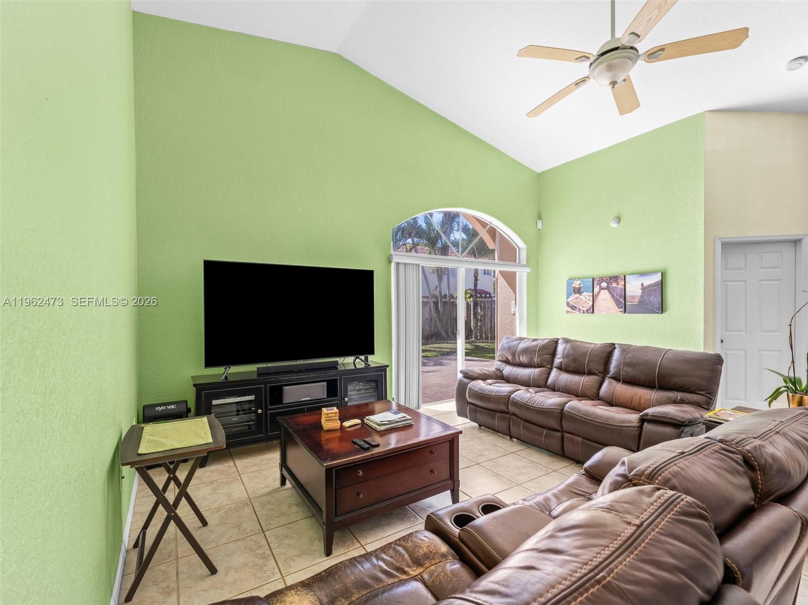 OAK CREEK SOUTH - Residential