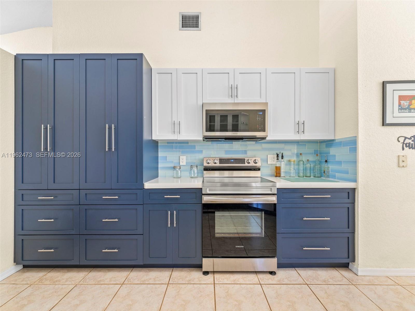 OAK CREEK SOUTH - Residential