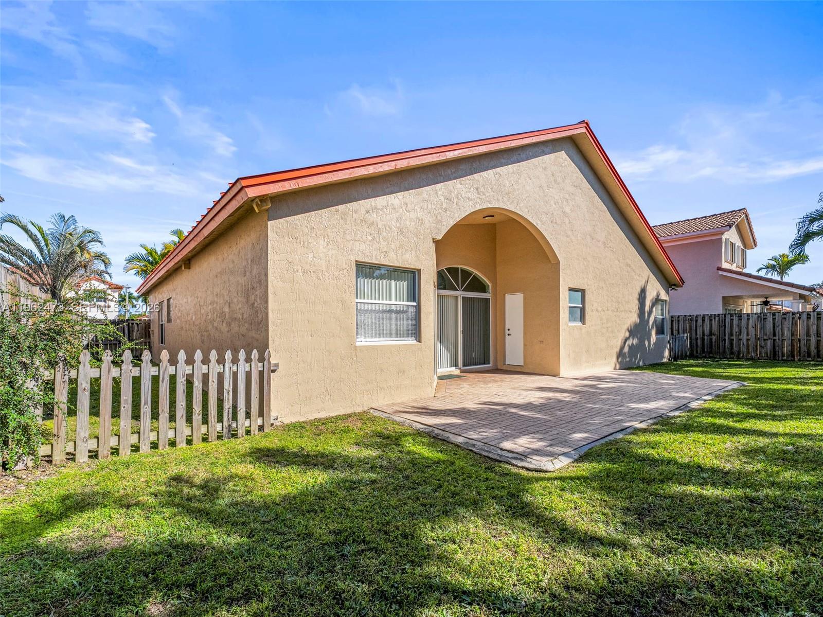 OAK CREEK SOUTH - Residential