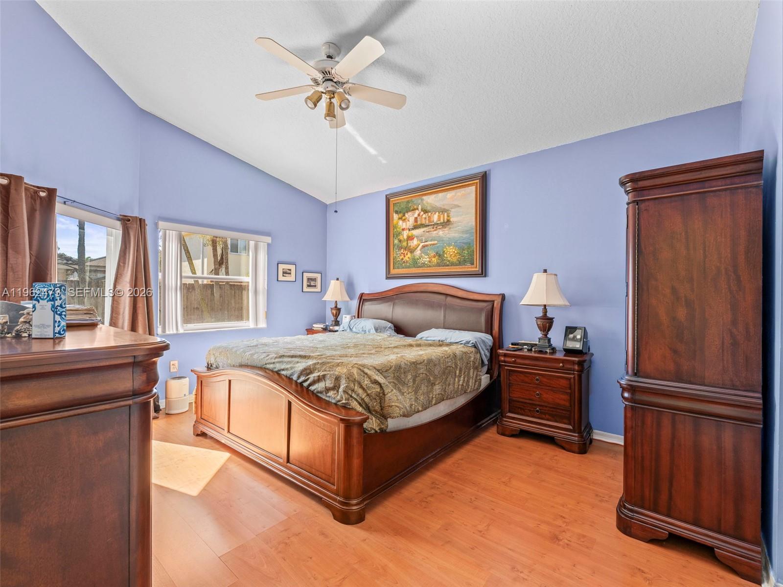 OAK CREEK SOUTH - Residential